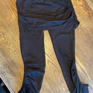 Athleta leggings with skirt XL